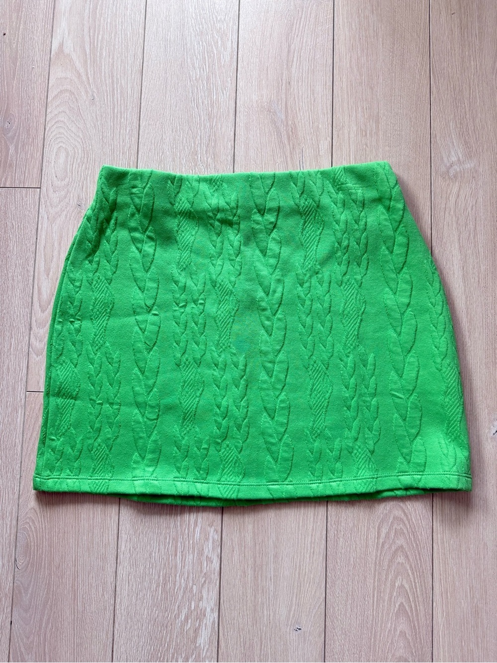 NWOT Zara Bright Green Cable-Knit Textured Mini Skirt Women’s Size Medium